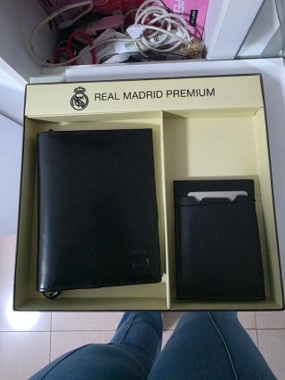 Cartera y tarjetero Real Madrid