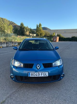 Renault Megane F1 Team