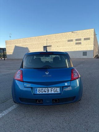 Renault Megane F1 Team