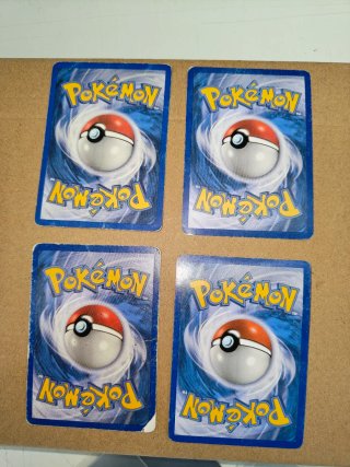 Lotto 4 carte Pokemon Vintage Holo