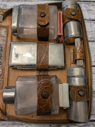 Neceser de viaje vintage caballero