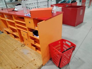 Estanterías y accesorios para tienda
