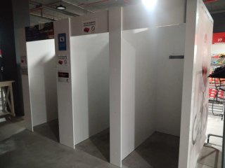 Estanterías y accesorios para tienda