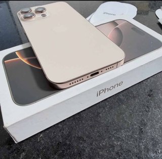 iPhone 16 Pro Max 256GB Dorado