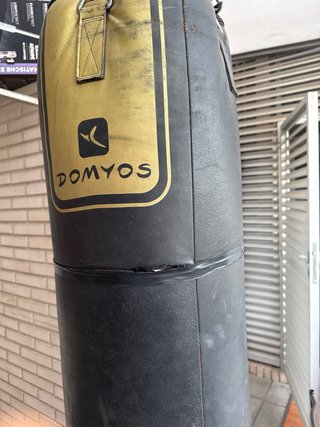 Saco de boxeo negro + base