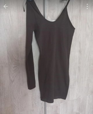 Vestido marrón Stradivarius