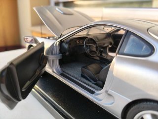 Toyota Supra A80 Kyosho 1/18