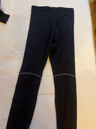Lote de 2 camisetas termicas y pantalón térmico