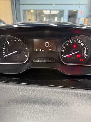 Peugeot 208 1.5 BlueHDi Active 100 CV – 2019