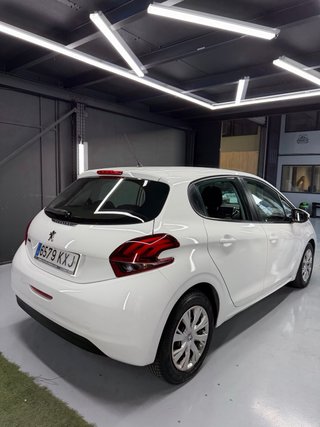 Peugeot 208 1.5 BlueHDi Active 100 CV – 2019