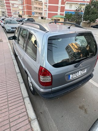 Opel Zafira 2004