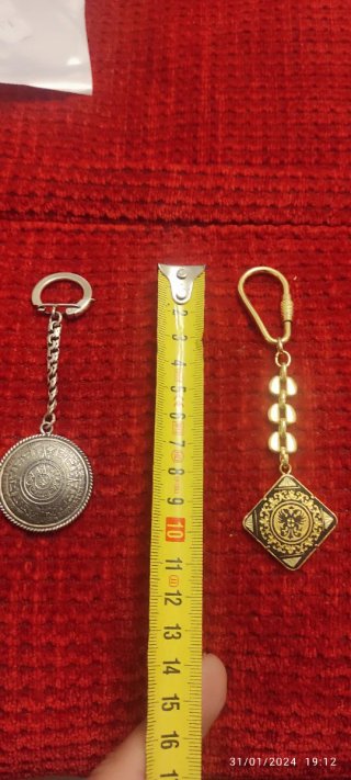 Dos llaveros plata de ley y toledano son dos