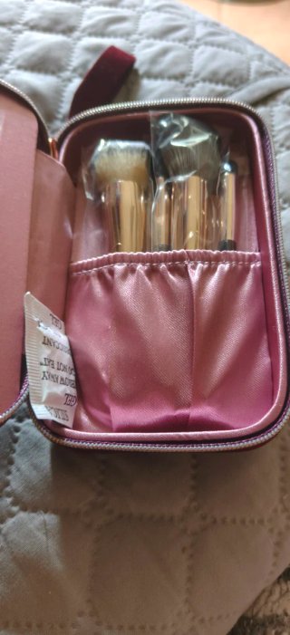 Pochette Charlotte Tilbury velluto bordeaux