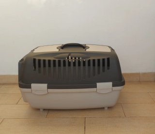 Transportín gato beige y gris