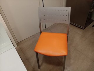 Mesa cristal y metal con 2 sillas cocina