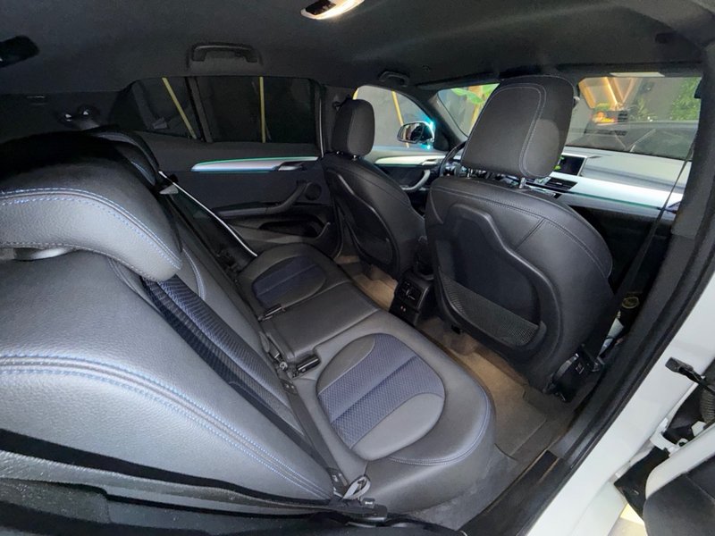 BMW X2 sDrive18d 2022, foto 11