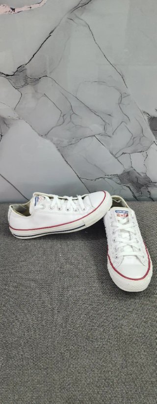 Converse Blancas Talla 37.5