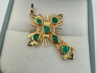 Colgante oro 18 kt con esmeraldas