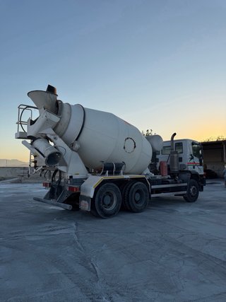 Camión hormigonera IVECO Eurotrakker