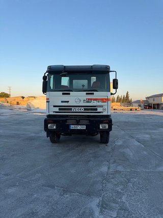 Camión hormigonera IVECO Eurotrakker
