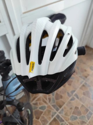Casco Mavic Cosmic Pro Talla M bicicleta.