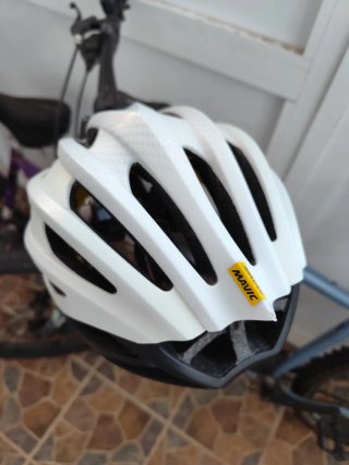 Casco Mavic Cosmic Pro Talla M bicicleta.