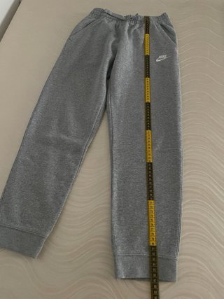 Pantalón chándal Nike gris talla 147-158