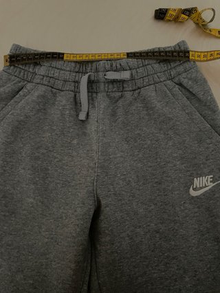Pantalón chándal Nike gris talla 147-158
