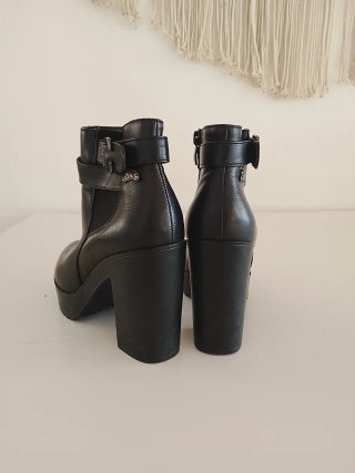 Botines Lois Negros Tacón Plataforma Hebilla