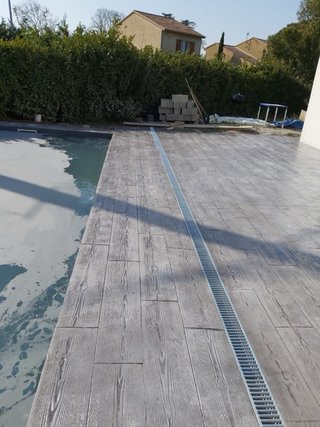 Suelos de hormigón decorativo modernos