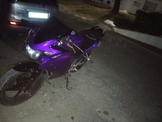 Honda CBR 125r Sportbike Morado