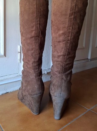 Botas altas con tacón Stradivarius