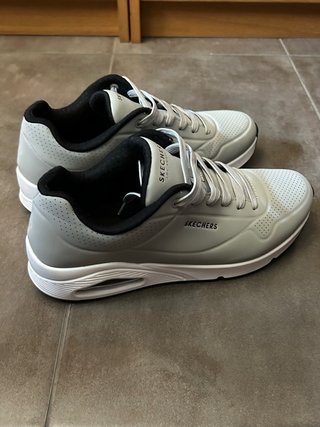 Skechers Uno Stand On Air Gris