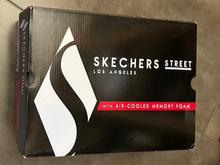 Skechers Uno Stand On Air Gris