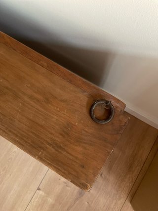 Vitrina antigua artesanal de madera