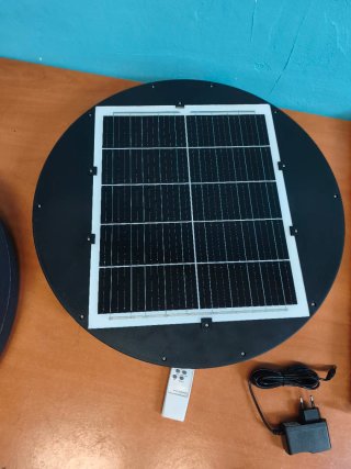 Farola Solar Exterior con Mando