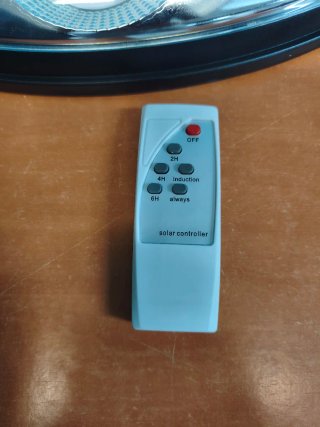 Farola Solar Exterior con Mando