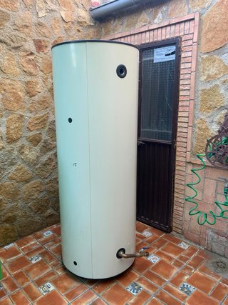 Caldera Policombustible 30 kW + Depósito