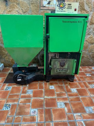 Caldera Policombustible 30 kW + Depósito