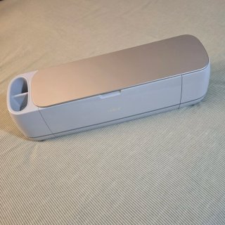 Cricut Maker 3 + Accesorios + Vinil