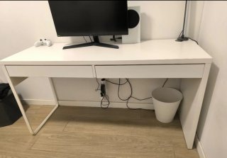 Escritorio blanco IKEA