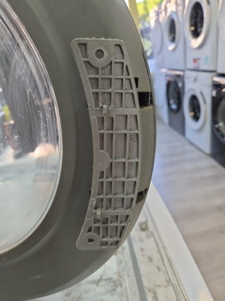 Puerta lavadora LG F4WV3008S4W — 15 €
