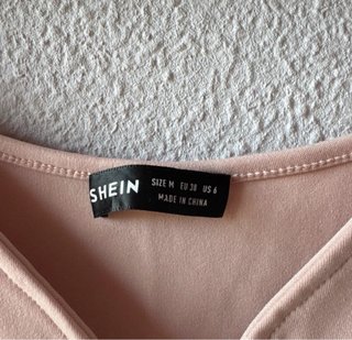 Top corto SHEIN rosa palo
