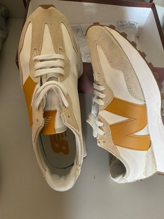 Zapatillas New Balance Beige y Amarillo