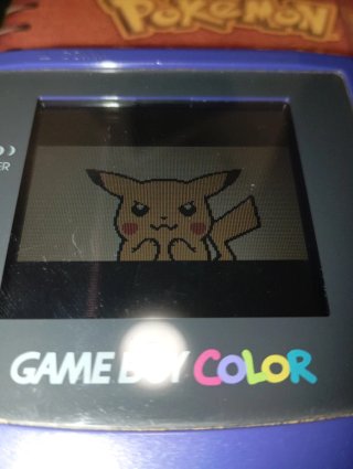 Consola Game Boy Color Morada + Pokémon Amarillo