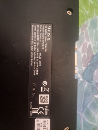 Fujitsu STYLISTIC Q736 Tablet