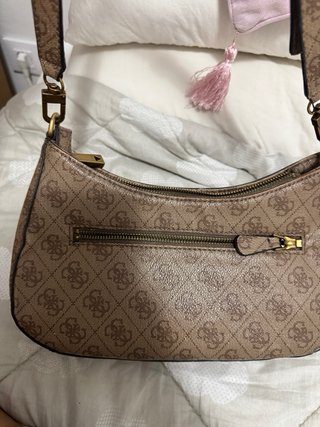 Bolso Guess Marrón Monogram