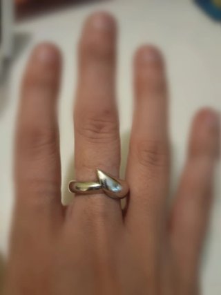 Anillo de plata diseño moderno