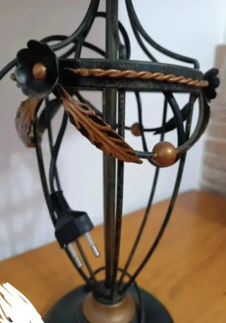 Lámpara de mesa antigua