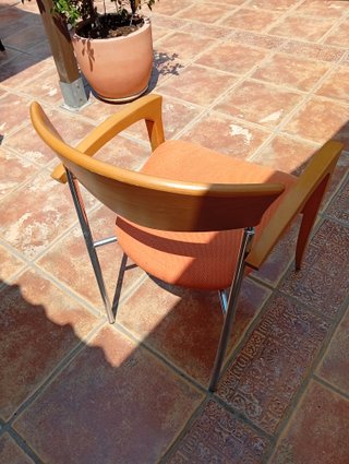 Sillón retro madera y metal cromado naranja